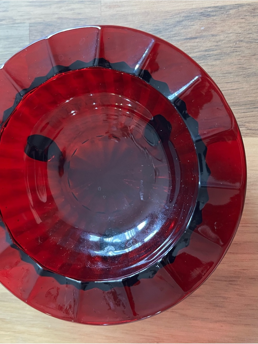 Mid Century Anchor Hocking Royal Ruby Red Footed Glass Ashtray, Vintage - Picture 7 of 7